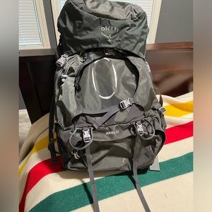Women’s Osprey Ariel 65 backpacking backpack